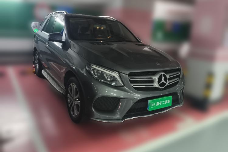 Used Mercedes-Benz GLE 2017 GLE 320 4MATIC Dynamic Model Front Right 45 Deg
