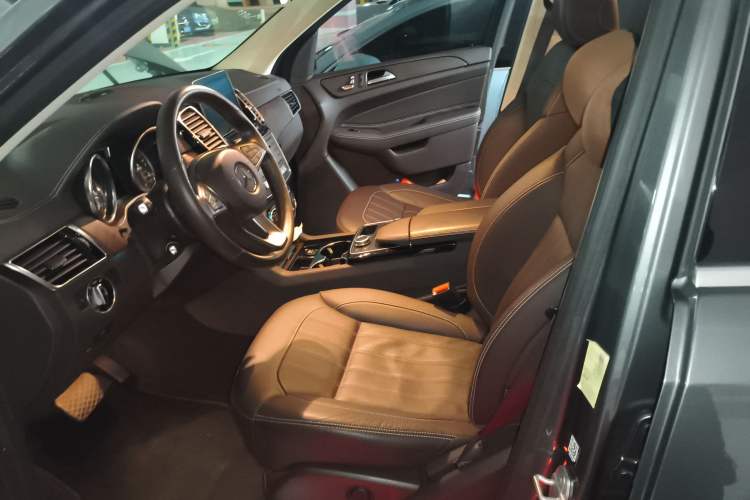 Used Mercedes-Benz GLE 2017 GLE 320 4MATIC Dynamic Model Left Front Seat