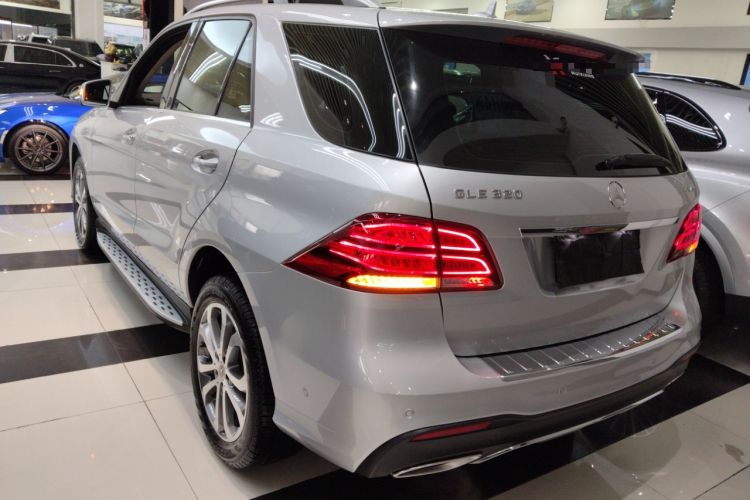 Used Mercedes-Benz GLE 2017 GLE 320 4MATIC Dynamic Model Rear Left 45 Deg