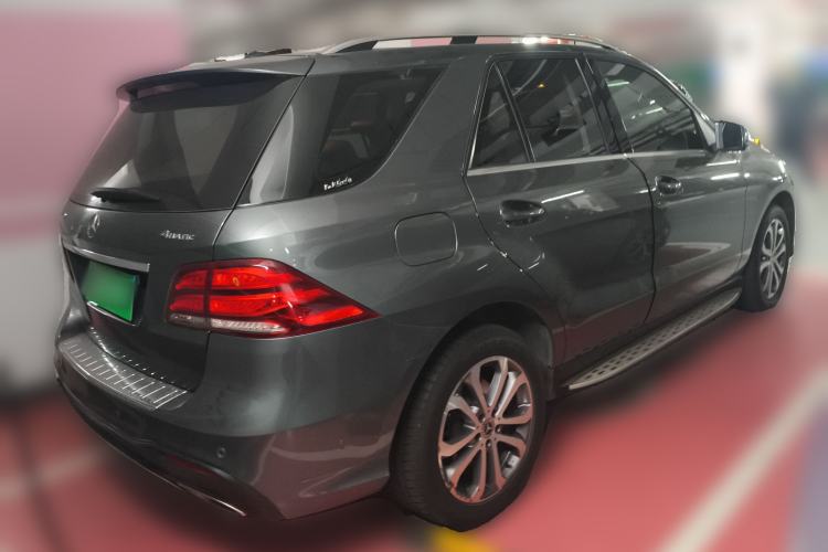 Used Mercedes-Benz GLE 2017 GLE 320 4MATIC Dynamic Model Rear Right 45 Deg