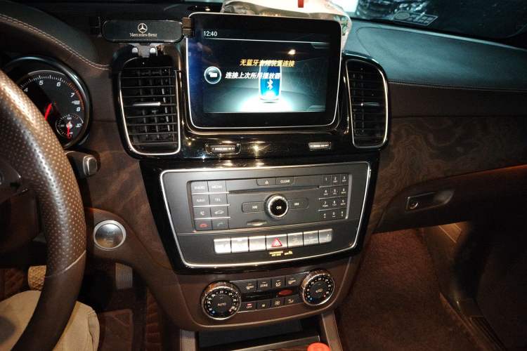 Used Mercedes-Benz GLE 2017 GLE 320 4MATIC Dynamic Model Audio And AC Panel