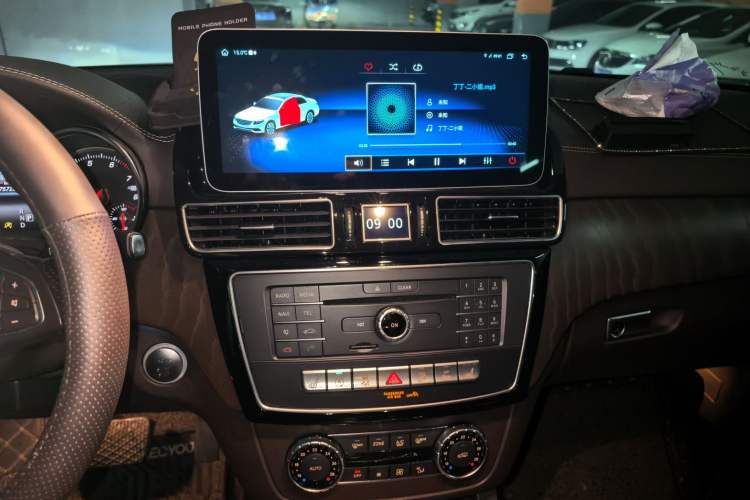 Used Mercedes-Benz GLE 2017 GLE 320 4MATIC Dynamic Model Audio And AC Panel