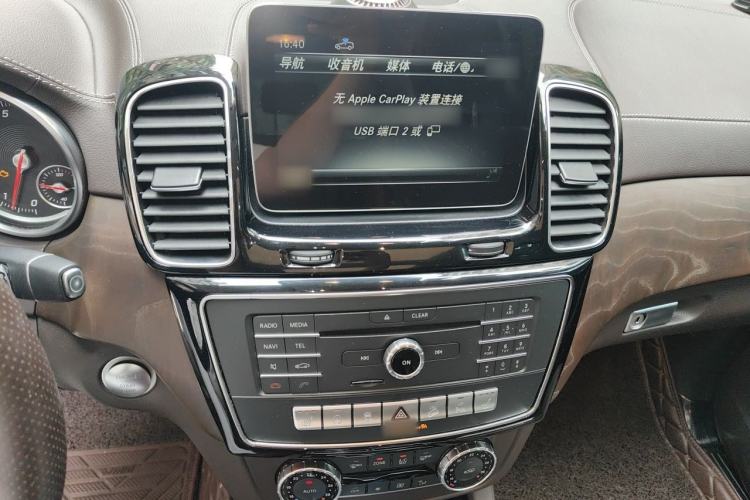 Used Mercedes-Benz GLE 2017 GLE 320 4MATIC Dynamic Model Audio And AC Panel