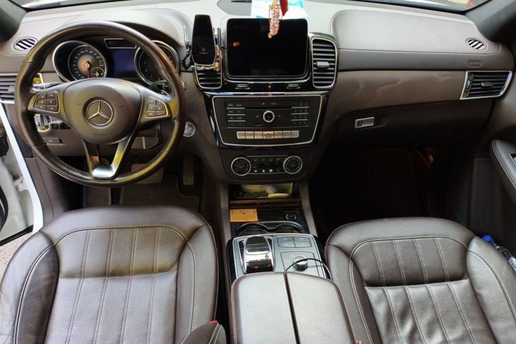 Used Mercedes-Benz GLE 2017 GLE 400 4MATIC Center Console