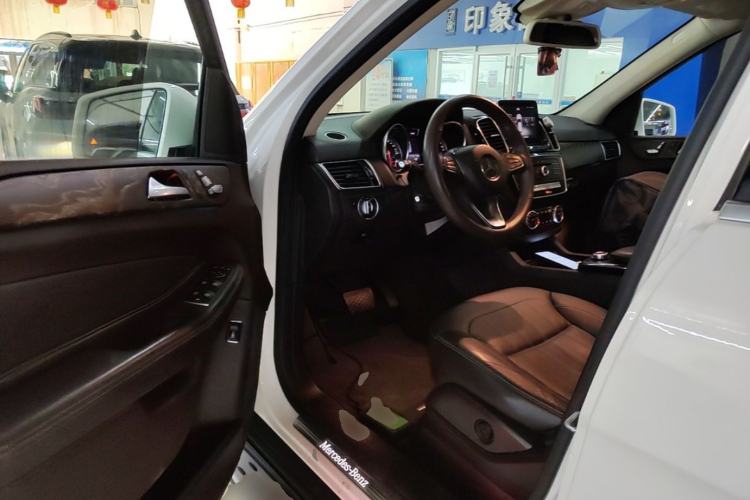 Used Mercedes-Benz GLE 2017 GLE 320 4MATIC Dynamic Model Driver Seat