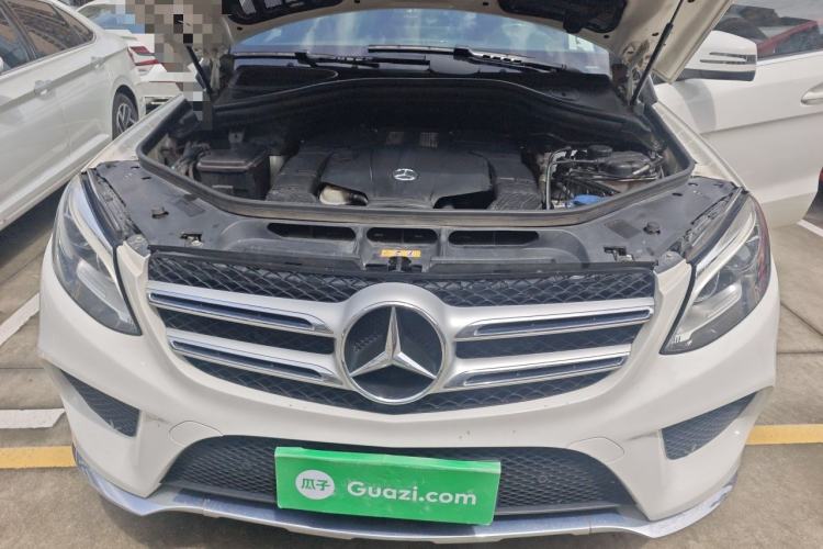 Used Mercedes-Benz GLE 2017 GLE 320 4MATIC Dynamic Model Engine Bay