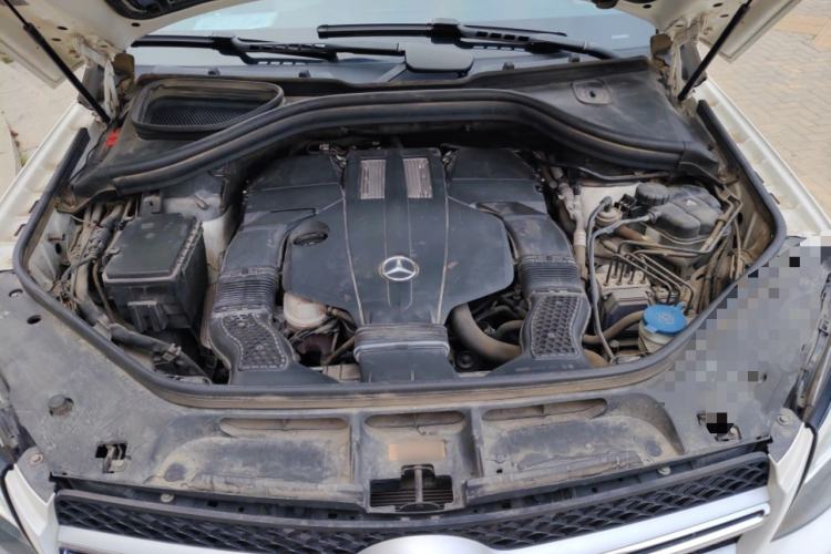 Used Mercedes-Benz GLE 2017 GLE 320 4MATIC Luxury Model Engine Bay