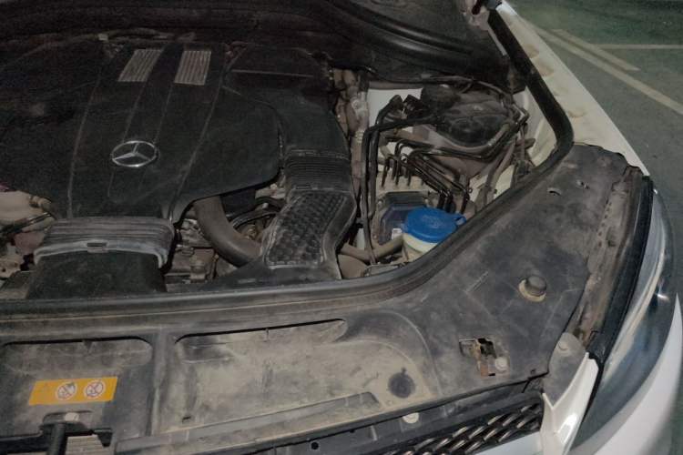 Used Mercedes-Benz GLE 2017 GLE 320 4MATIC Dynamic Model Engine Bay Left