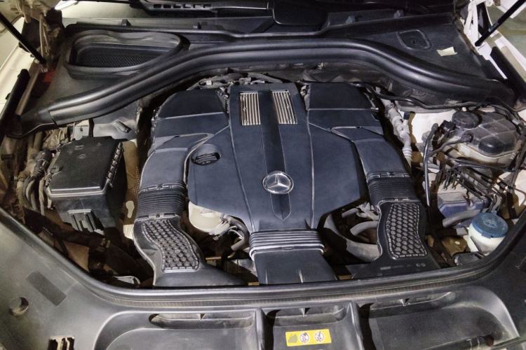 Used Mercedes-Benz GLE 2017 GLE 400 4MATIC Engine Bay