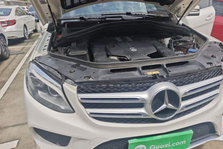 Used Mercedes-Benz GLE 2017 GLE 320 4MATIC Dynamic Model Engine Bay Right