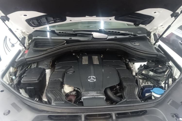 Used Mercedes-Benz GLE 2017 GLE 400 4MATIC Engine Bay