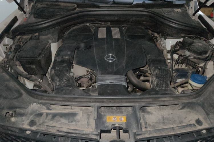 Used Mercedes-Benz GLE 2017 GLE 320 4MATIC Dynamic Model Engine Bay