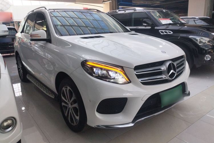 Used Mercedes-Benz GLE 2017 GLE 320 4MATIC Dynamic Model Exterior 2