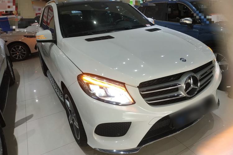 Used Mercedes-Benz GLE 2017 GLE 400 4MATIC Exterior 2