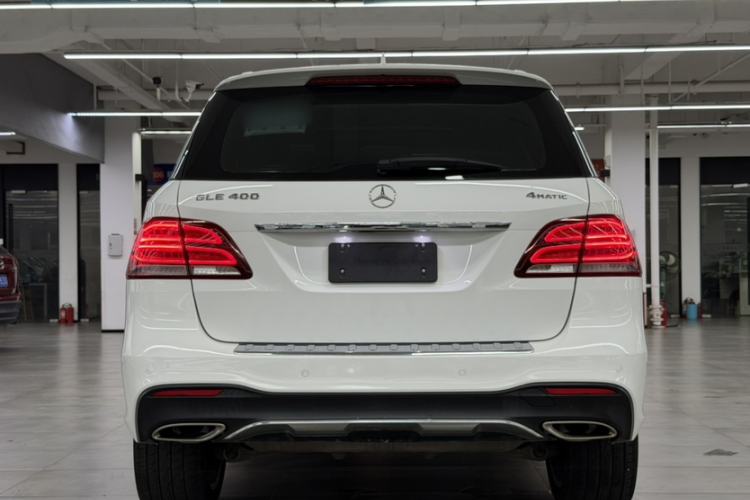 Used Mercedes-Benz GLE 2017 GLE 400 4MATIC Exterior 2