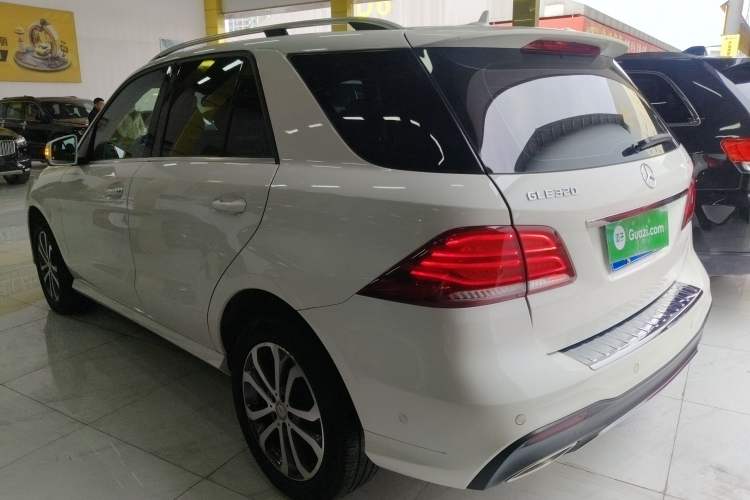 Used Mercedes-Benz GLE 2017 GLE 320 4MATIC Dynamic Model Exterior 3