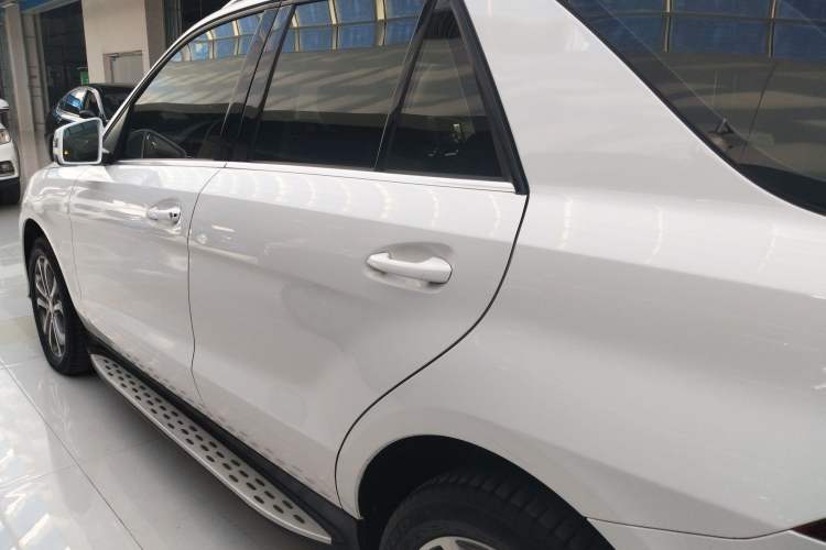 Used Mercedes-Benz GLE 2017 GLE 320 4MATIC Dynamic Model Exterior 3