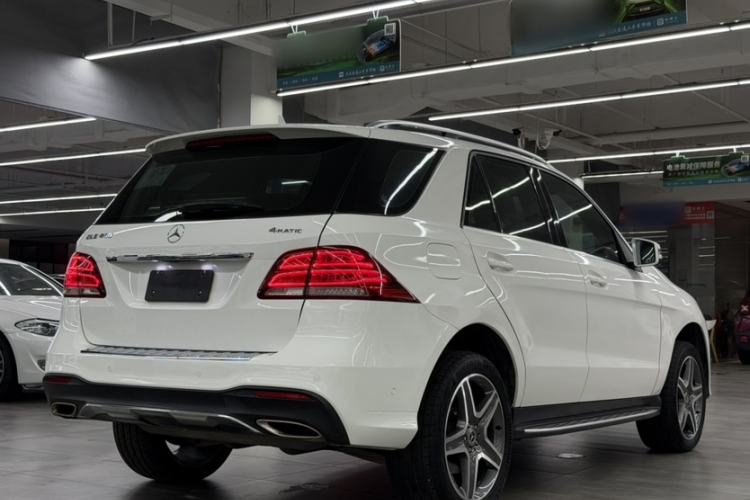 Used Mercedes-Benz GLE 2017 GLE 400 4MATIC Exterior 4