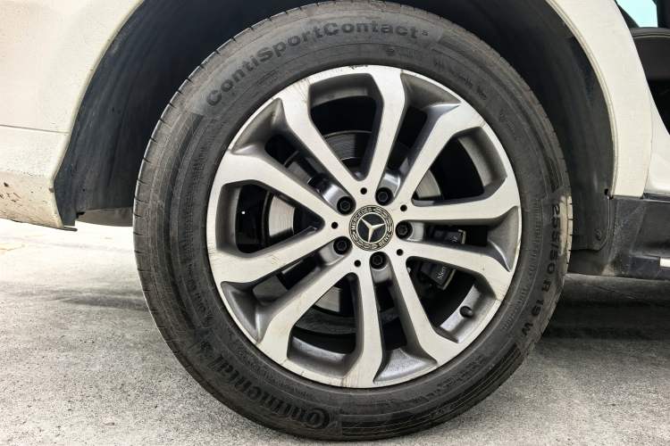 Used Mercedes-Benz GLE 2017 GLE 320 4MATIC Dynamic Model Exterior 5