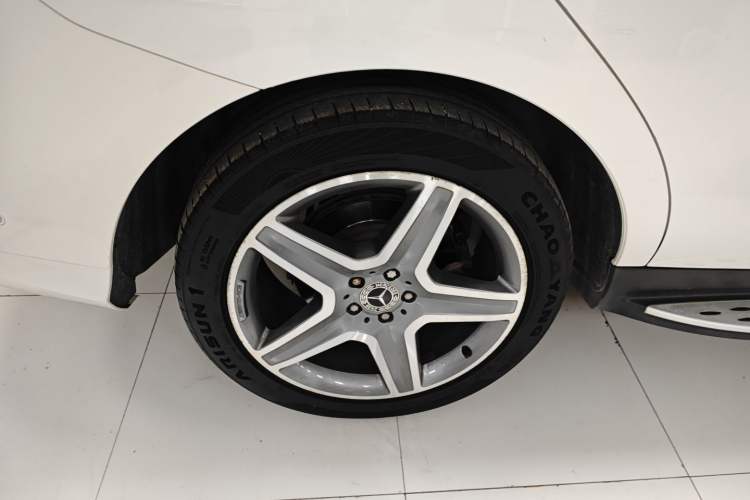 Used Mercedes-Benz GLE 2017 GLE 400 4MATIC Exterior 8