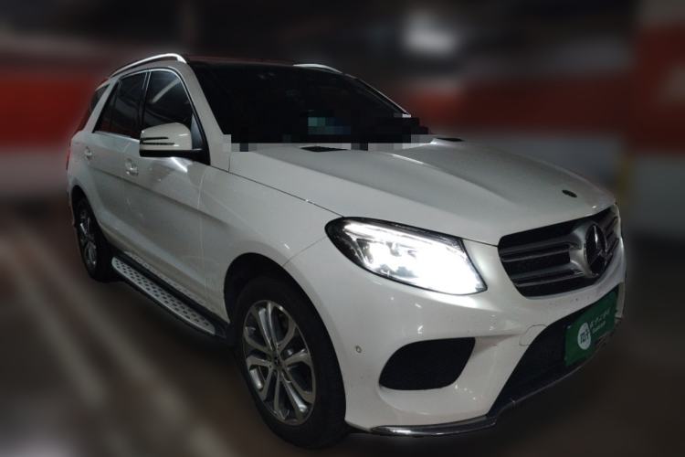 Used Mercedes-Benz GLE 2017 GLE 320 4MATIC Dynamic Model Front Right 45 Deg
