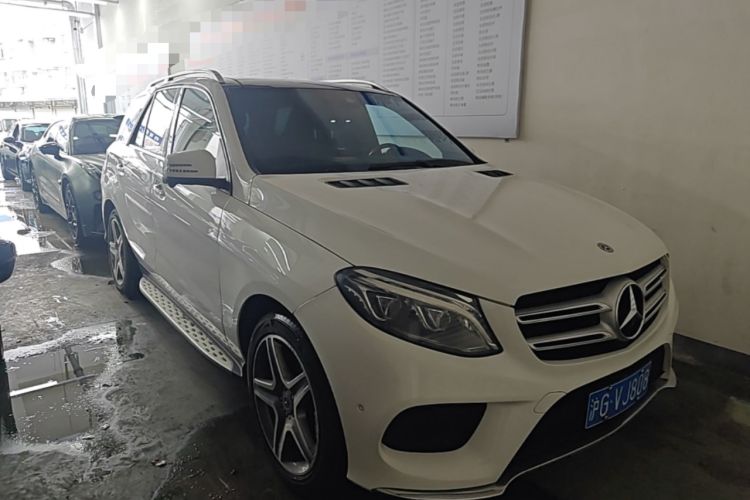 Used Mercedes-Benz GLE 2017 GLE 400 4MATIC Front Right 45 Deg