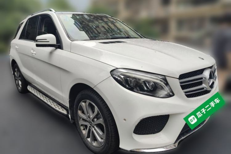 Used Mercedes-Benz GLE 2017 GLE 320 4MATIC Dynamic Model Front Right 45 Deg