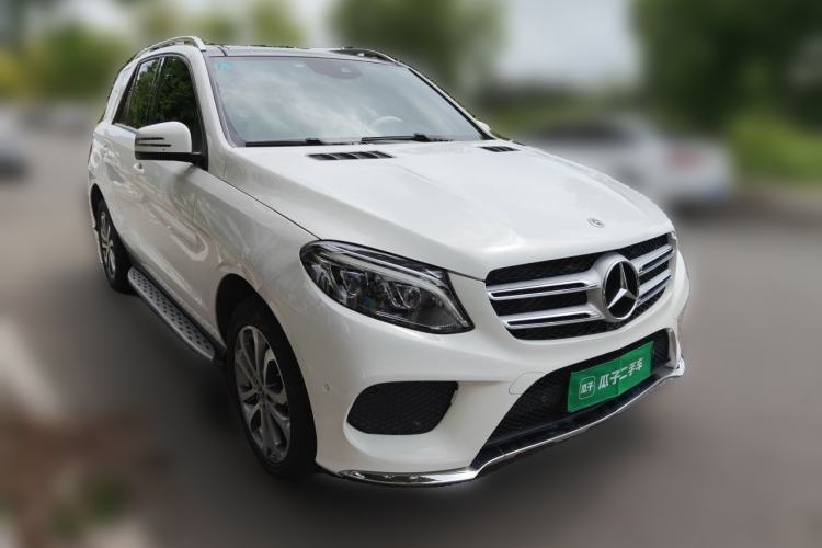 Used Mercedes-Benz GLE 2017 GLE 320 4MATIC Dynamic Model Front Right 45 Deg