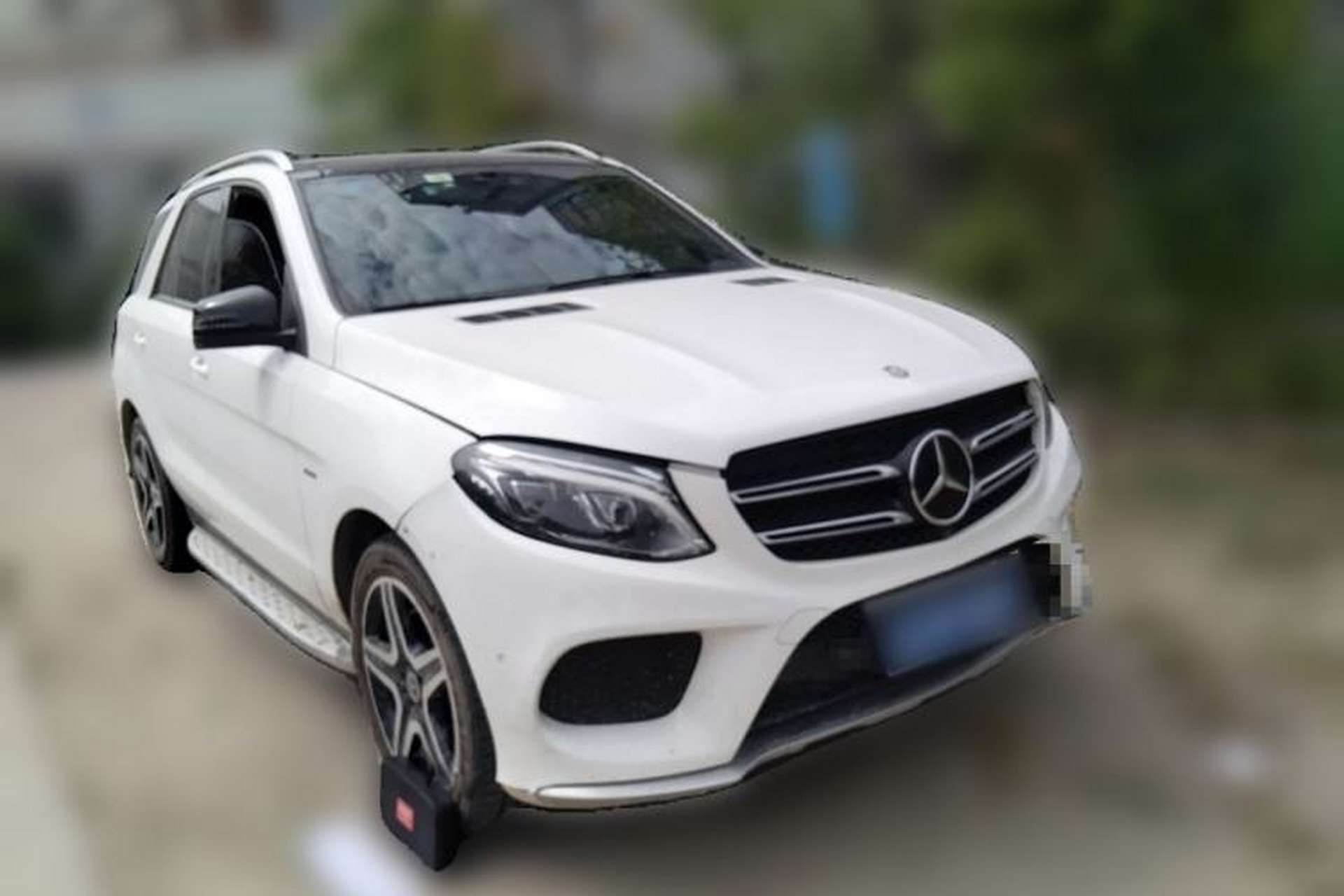 Used Mercedes-Benz GLE 2017 GLE 450 AMG 4MATIC Front Right 45 Deg
