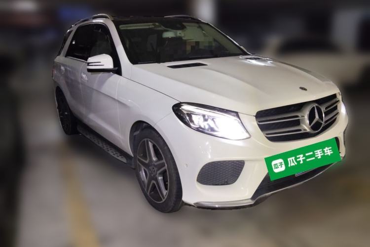 Used Mercedes-Benz GLE 2017 GLE 400 4MATIC Front Right 45 Deg