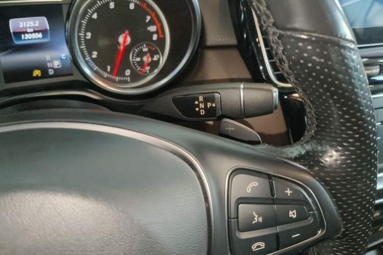 Used Mercedes-Benz GLE 2017 GLE 320 4MATIC Dynamic Model Gear Lever