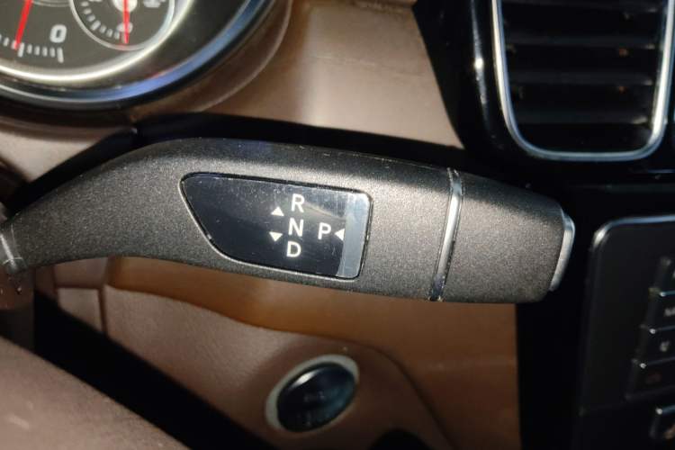 Used Mercedes-Benz GLE 2017 GLE 320 4MATIC Dynamic Model Gear Lever