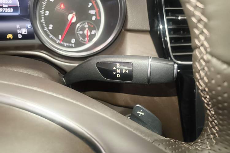 Used Mercedes-Benz GLE 2017 GLE 320 4MATIC Dynamic Model Gear Lever