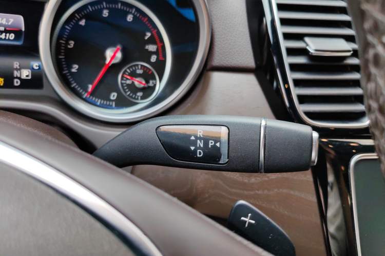 Used Mercedes-Benz GLE 2017 GLE 320 4MATIC Luxury Model Gear Lever
