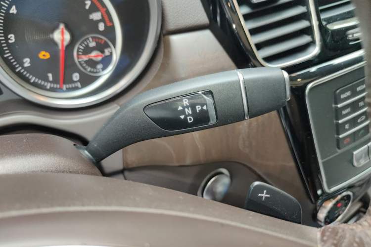 Used Mercedes-Benz GLE 2017 GLE 320 4MATIC Dynamic Model Gear Lever