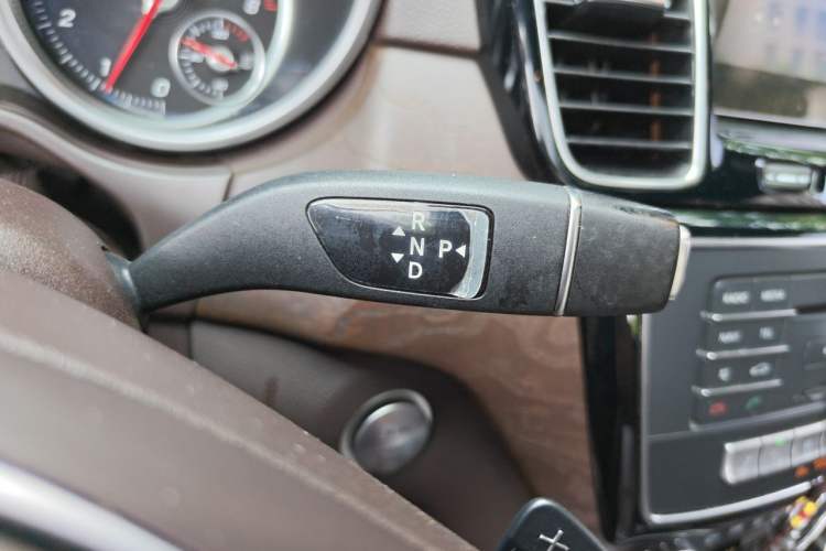 Used Mercedes-Benz GLE 2017 GLE 320 4MATIC Dynamic Model Gear Lever