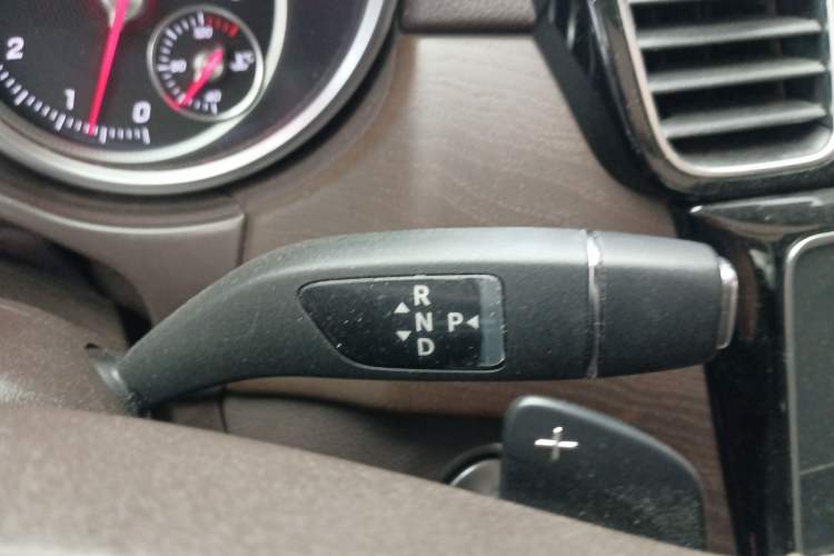 Used Mercedes-Benz GLE 2017 GLE 320 4MATIC Dynamic Model Gear Lever