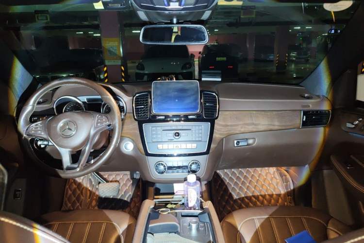 Used Mercedes-Benz GLE 2017 GLE 320 4MATIC Dynamic Model Headliner