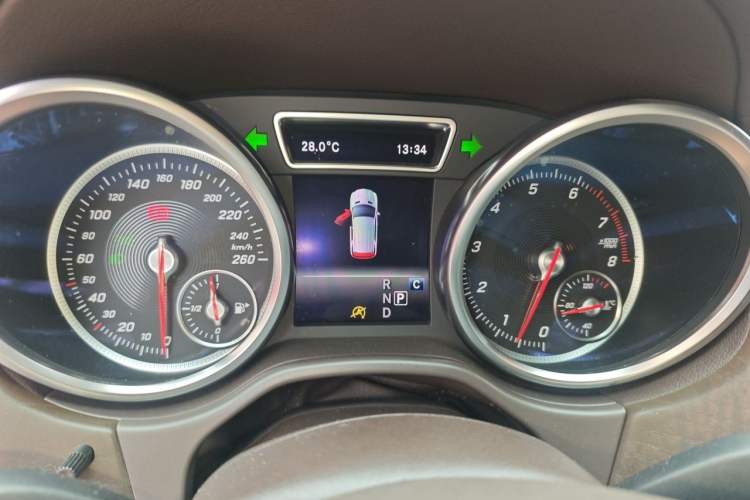 Used Mercedes-Benz GLE 2017 GLE 320 4MATIC Dynamic Model Instrument Cluster