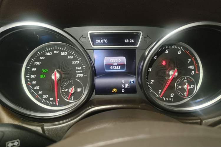 Used Mercedes-Benz GLE 2017 GLE 320 4MATIC Dynamic Model Instrument Cluster