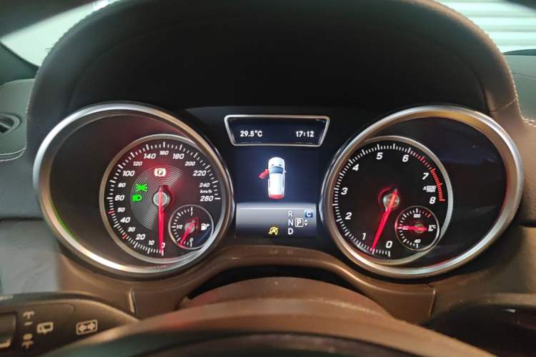 Used Mercedes-Benz GLE 2017 GLE 400 4MATIC Instrument Cluster