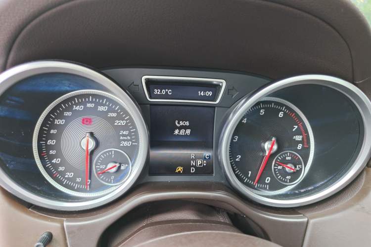 Used Mercedes-Benz GLE 2017 GLE 320 4MATIC Dynamic Model Instrument Cluster