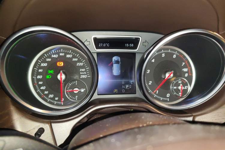 Used Mercedes-Benz GLE 2017 GLE 320 4MATIC Dynamic Model Instrument Cluster