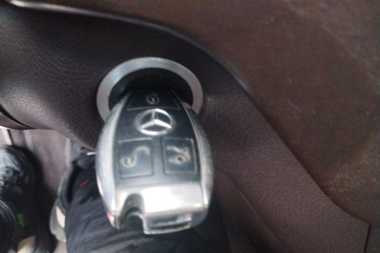 Used Mercedes-Benz GLE 2017 GLE 320 4MATIC Dynamic Model Interior 1