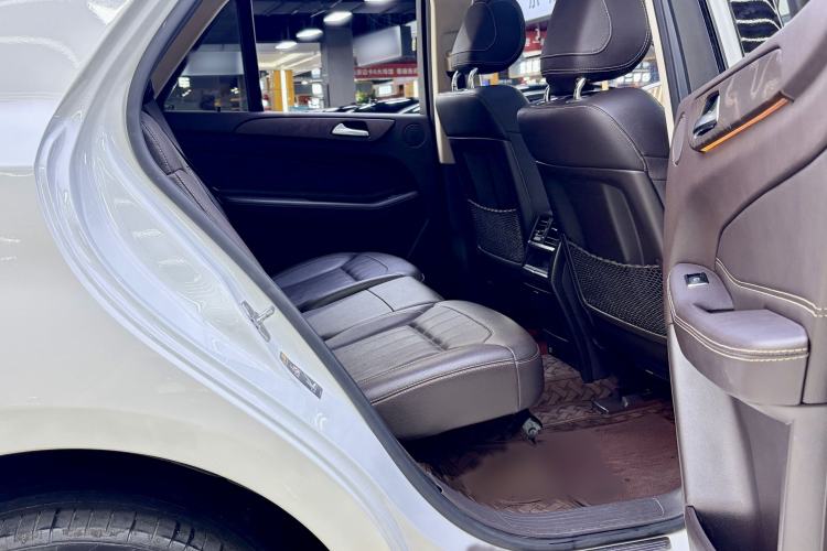 Used Mercedes-Benz GLE 2017 GLE 320 4MATIC Dynamic Model Interior 10