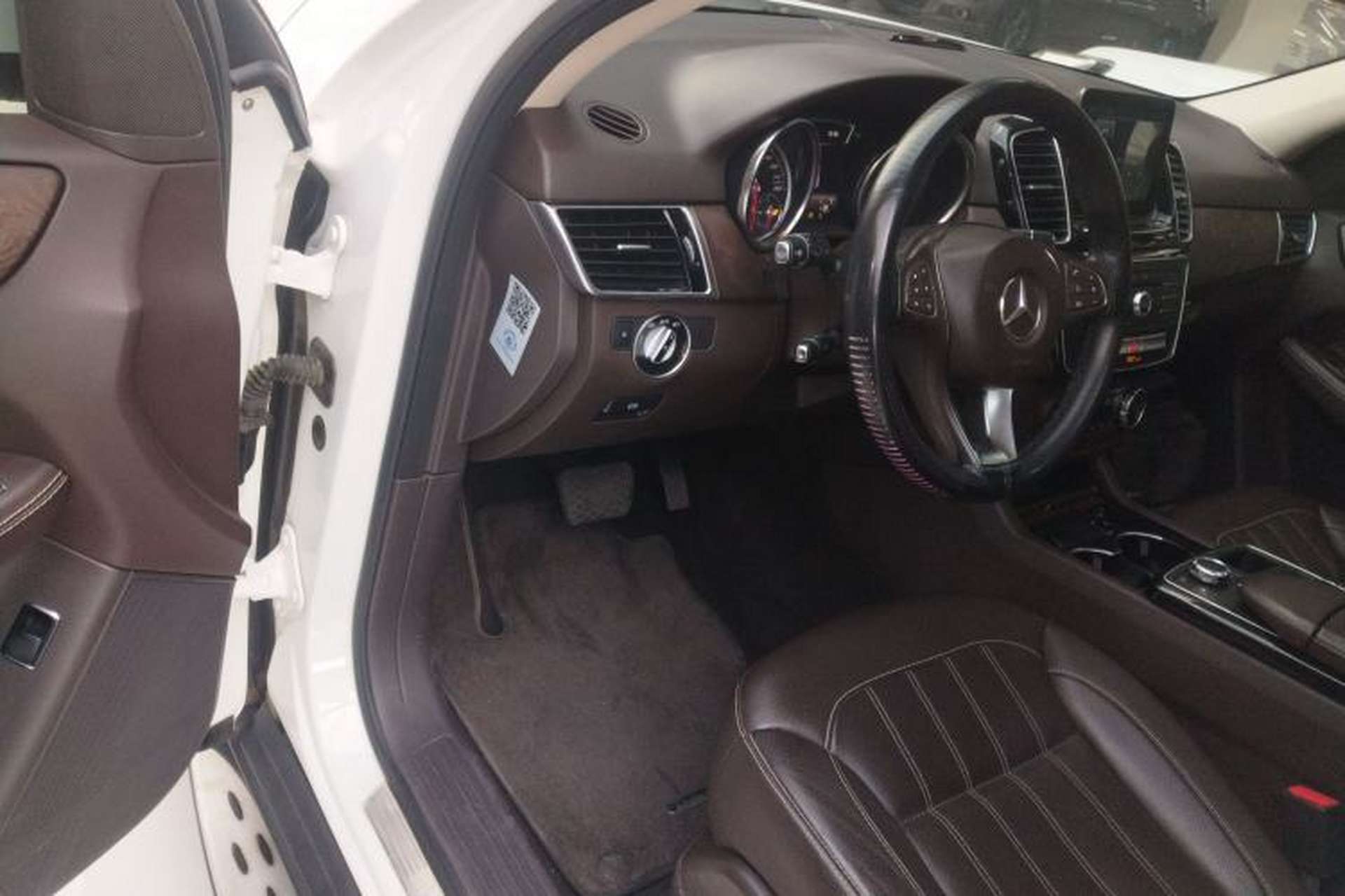 Used Mercedes-Benz GLE 2017 GLE 320 4MATIC Dynamic Model Interior 3