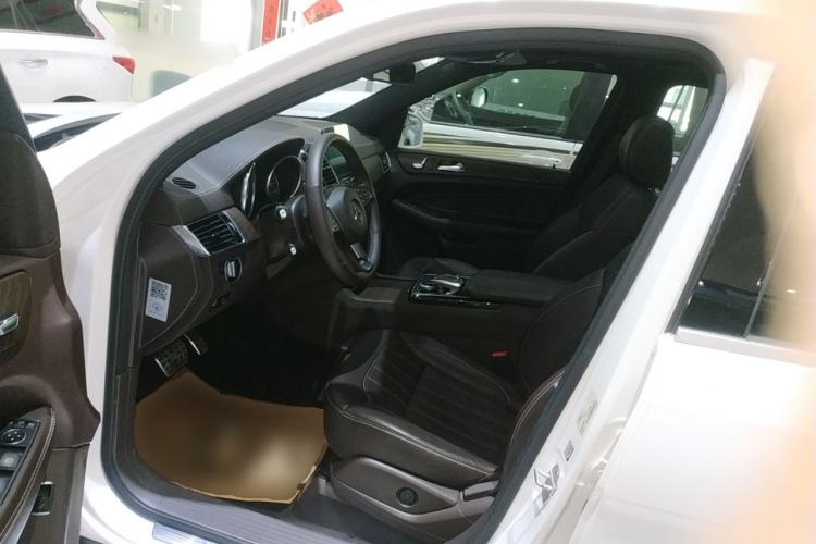Used Mercedes-Benz GLE 2017 GLE 400 4MATIC Interior 3
