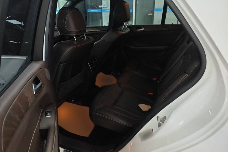 Used Mercedes-Benz GLE 2017 GLE 400 4MATIC Interior 4