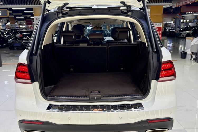 Used Mercedes-Benz GLE 2017 GLE 320 4MATIC Dynamic Model Interior 6