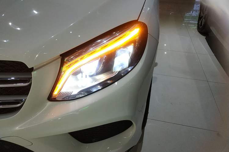 Used Mercedes-Benz GLE 2017 GLE 400 4MATIC Left Front Headlight